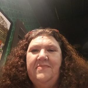 Meet your Posher, Janis